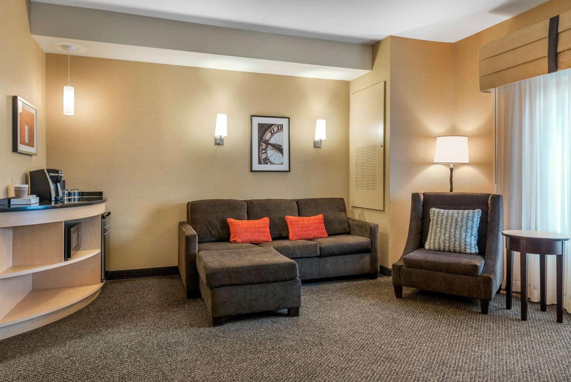 Cambria Hotel Akron - Canton Airport Uniontown Exterior foto